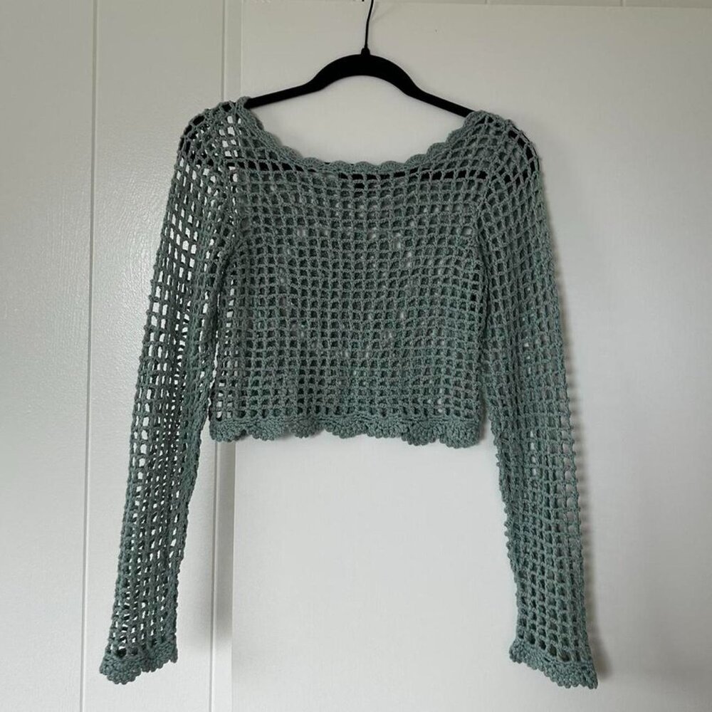 4/$20 DEAL -- Missguided Light green crochet long sleeve top - Picture 3 of 3